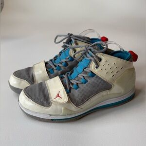 Jordan Men's Gray and Blue Basketball Shoes